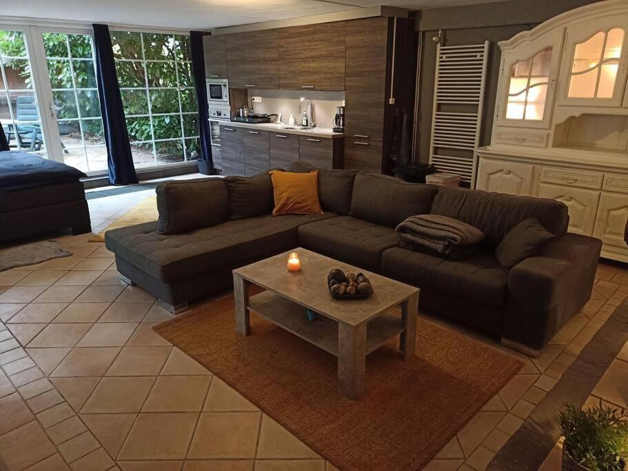 Kom Thuis In Deze Gezellige Loft 海尔伦 外观 照片